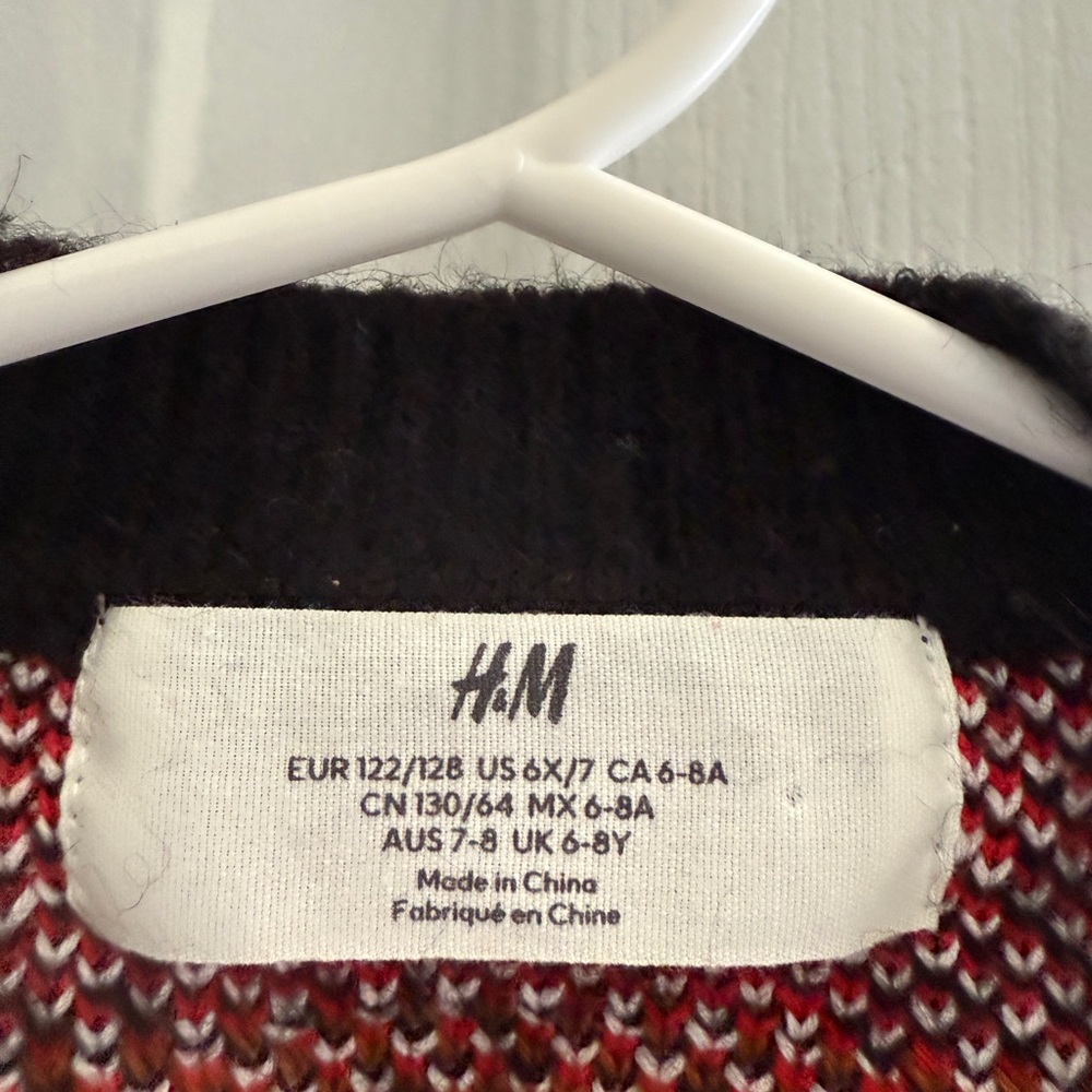 H&M Festive Black Sweater with Holiday Motifs - Picture 3 of 3